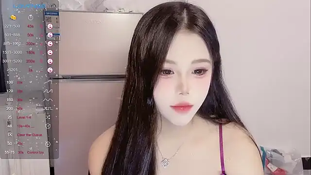 Snapshot of KaKa-01 chatting on 05-18-26, 04:07 KaKa-01 online show from 05-18-26, 04:07