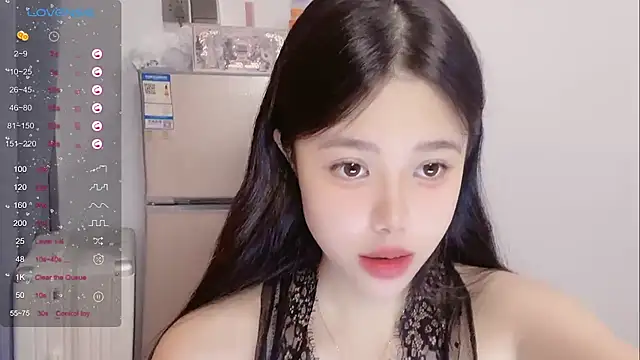 Snapshot of KaKa-01 chatting on 05-22-26, 10:32 KaKa-01 online show from 05-22-26, 10:32
