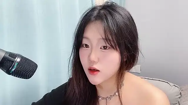 Snapshot of Lilababy00 chatting on 04-14-26, 05:46 Lilababy00 online show from 04-14-26, 05:46