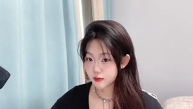 Snapshot of Lilababy00 chatting on 04-15-26, 02:18 Lilababy00 online show from 04-15-26, 02:18