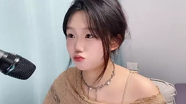 Snapshot of Lilababy00 chatting on 04-16-26, 03:18 Lilababy00 online show from 04-16-26, 03:18