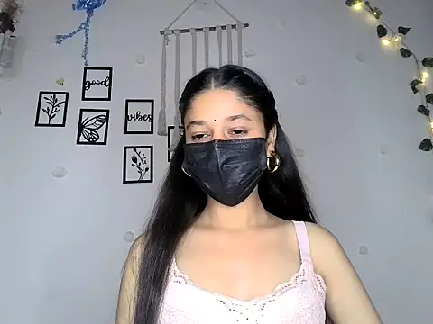 Snapshot of HOT_SNEHA4 chatting on 05-21-26, 05:03 HOT SNEHA4 online show from 05-21-26, 05:03