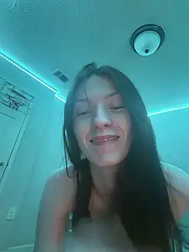 Munchkinbaby72318 online show from 06-15-26, 01:52