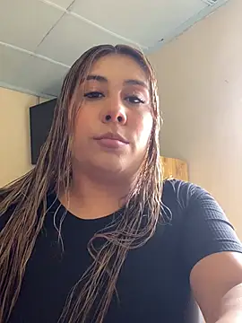 Snapshot of _BellaSmith_ chatting on 06-29-26, 04:40 BellaSmith online show from 06-29-26, 04:40