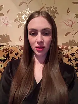 Snapshot of AlinaLove3213 chatting on 06-12-26, 07:35 AlinaLove3213 online show from 06-12-26, 07:35