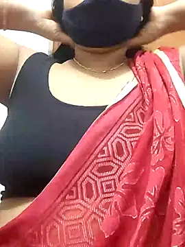Snapshot of Siya88dev chatting on 07-31-26, 03:44 Siya88dev online show from 07-31-26, 03:44
