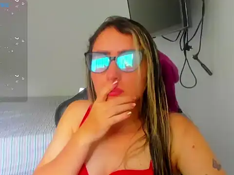 BellaTxM  online show from 04-14-26, 07:42