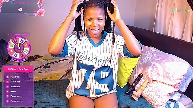 CocoaBelle online show from 05-02-26, 10:37