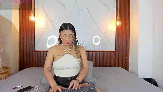 Eroticxcouple online show from 05-02-26, 04:23