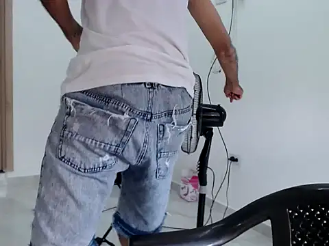 Snapshot of mijoprietosex chatting on 04-12-26, 02:55 mijoprietosex online show from 04-12-26, 02:55