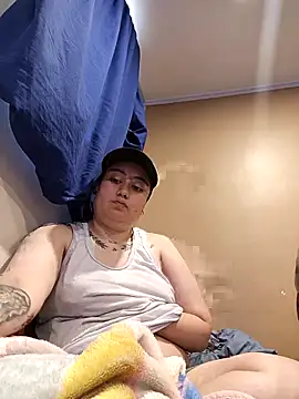 celeste beacker online show from 04-11-26, 09:19