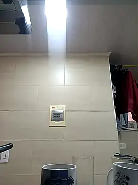 celeste beacker online show from 04-15-26, 02:02