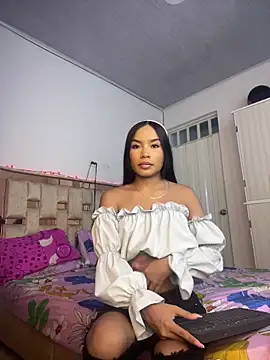 pocahontasbaby  online show from 05-27-26, 05:26