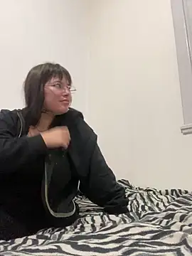 cherryxxox online show from 05-06-26, 02:08