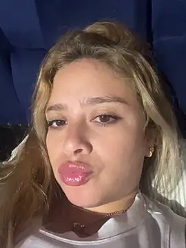 jade06  online show from 04-19-26, 03:50