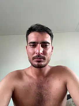 Snapshot of Serttssikici chatting on 06-27-26, 05:40 Serttssikici online show from 06-27-26, 05:40