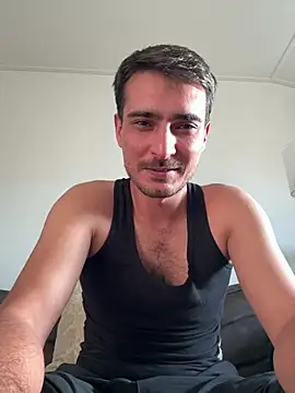 Snapshot of Serttssikici chatting on 07-25-26, 05:54 Serttssikici online show from 07-25-26, 05:54