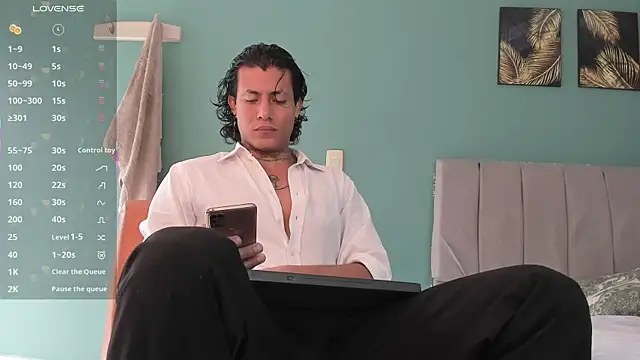 Damian Romanoff online show from 05-13-26, 02:58