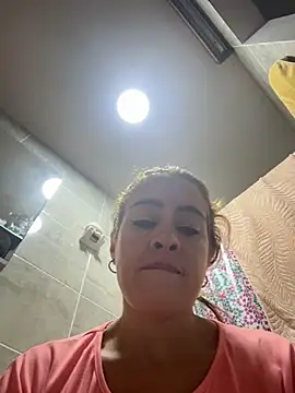 Natigoonzalez online show from 05-21-26, 01:18
