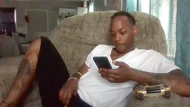 Snapshot of zdaddymm chatting on 05-23-26, 09:52 zdaddymm online show from 05-23-26, 09:52