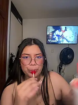 Snapshot of foxy_gigi chatting on 04-14-26, 06:41 foxy gigi online show from 04-14-26, 06:41