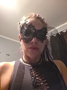Snapshot of MistressSolena chatting on 06-19-26, 05:12 MistressSolena online show from 06-19-26, 05:12