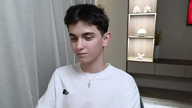 Snapshot of alexander_18_xxl chatting on 06-30-26, 03:57 alexander 18 xxl online show from 06-30-26, 03:57