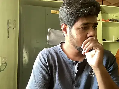 Snapshot of Mee_Baadshah chatting on 04-08-26, 10:26 Mee Baadshah online show from 04-08-26, 10:26