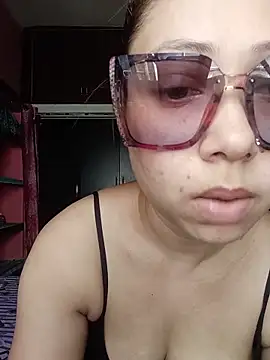 Hot Soniya 08 online show from 06-17-26, 09:01