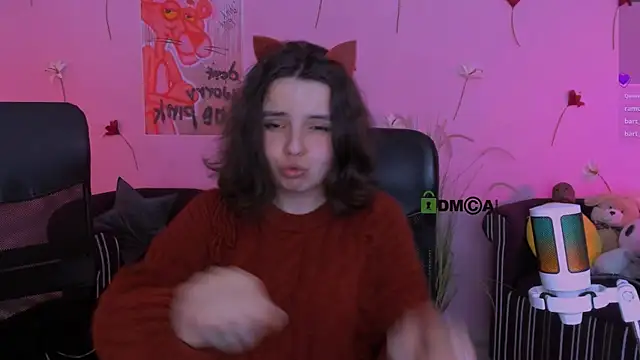 Snapshot of mia_mooon_ chatting on 04-12-26, 02:55 mia mooon online show from 04-12-26, 02:55