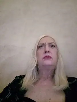 Julia20X online show from 05-14-26, 09:49