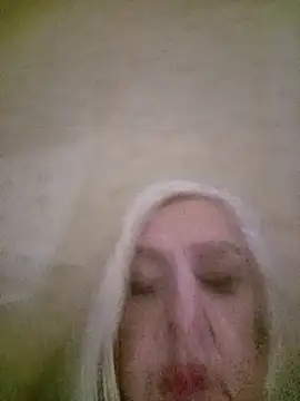Snapshot of Julia20X chatting on 06-14-26, 06:43 Julia20X online show from 06-14-26, 06:43
