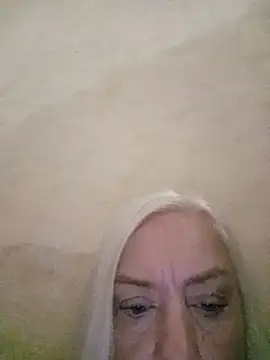 Snapshot of Julia20X chatting on 07-31-26, 03:11 Julia20X online show from 07-31-26, 03:11