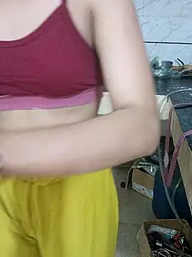 Snapshot of Baby-Doll_ chatting on 05-29-26, 04:32 Baby-Doll online show from 05-29-26, 04:32