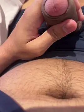 Subbyboy2005 online show from 04-21-26, 06:20