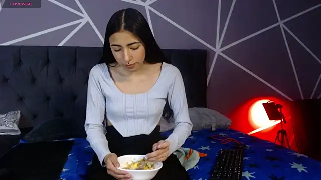 Violett1126 online show from 04-17-26, 04:26