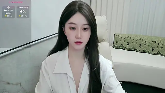 LUNYI-CC online show from 07-26-26, 11:39