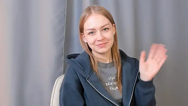 DianneBribiesca online show from 04-10-26, 06:18