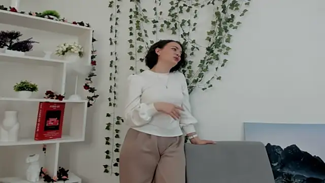 Snapshot of GraceFoderaro chatting on 04-09-26, 06:19 GraceFoderaro online show from 04-09-26, 06:19