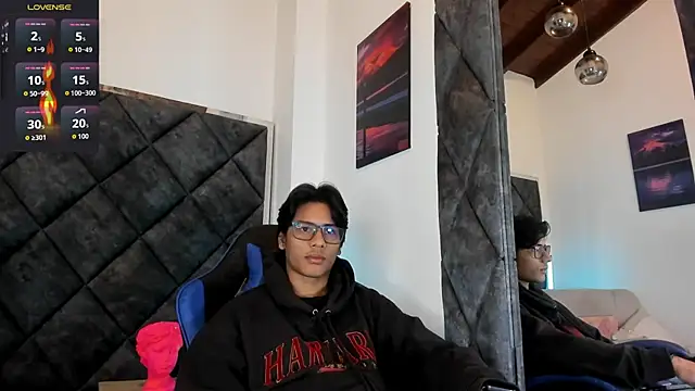 Snapshot of LiamKron chatting on 06-16-26, 11:02 LiamKron online show from 06-16-26, 11:02