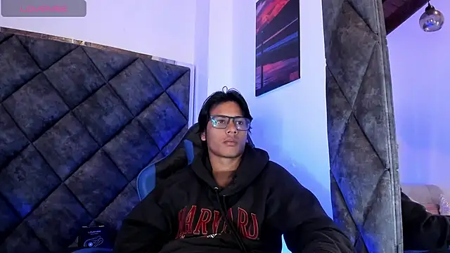 Snapshot of LiamKron chatting on 07-09-26, 11:47 LiamKron online show from 07-09-26, 11:47