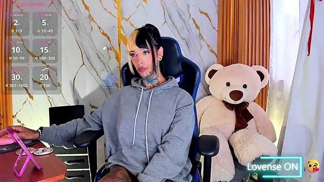 Dafne kee online show from 04-11-26, 12:53