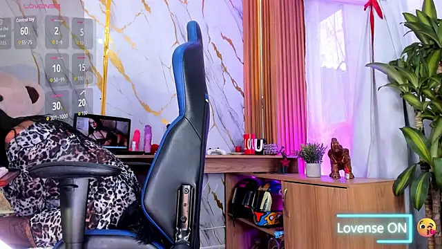 Dafne kee online show from 04-15-26, 12:45