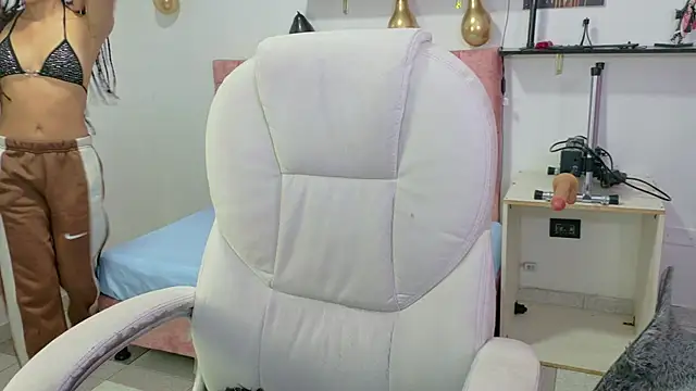Snapshot of VelinaHoney chatting on 07-17-26, 12:34 VelinaHoney online show from 07-17-26, 12:34