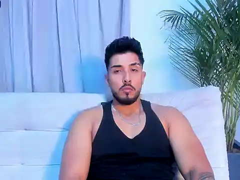 alangreek1 online show from 07-10-26, 12:26