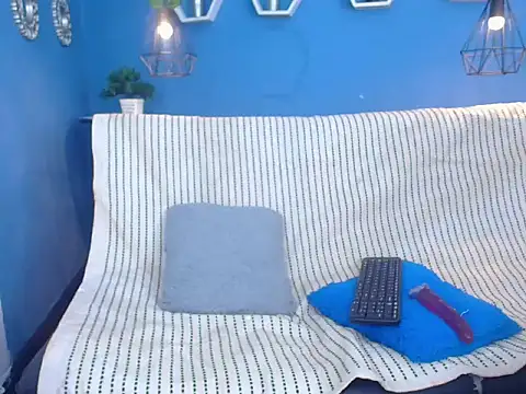 1dahiana online show from 07-21-26, 02:52