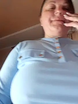 Snapshot of Dear_Natalia chatting on 05-18-26, 03:24 Dear Natalia online show from 05-18-26, 03:24