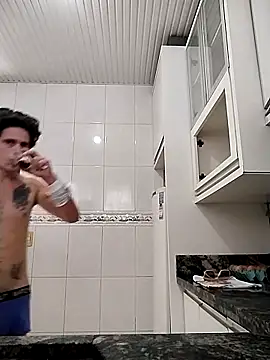 Snapshot of Bruno13travieso chatting on 05-06-26, 03:17 Bruno13travieso online show from 05-06-26, 03:17
