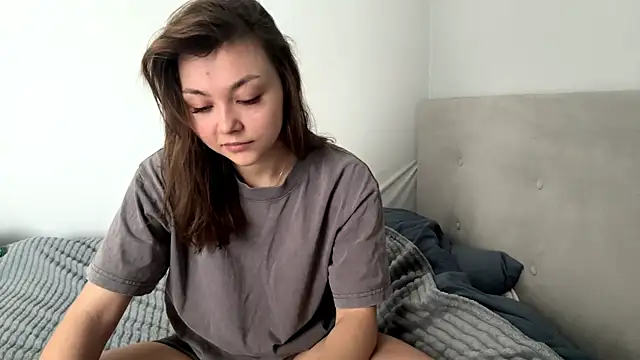 Thyeiysyla online show from 04-19-26, 05:18