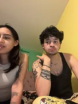 Snapshot of hotlatinocouple__ chatting on 06-20-26, 03:20 hotlatinocouple online show from 06-20-26, 03:20